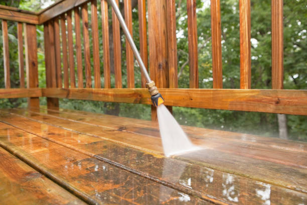 Best Garage Pressure Washing  in Concord, NH